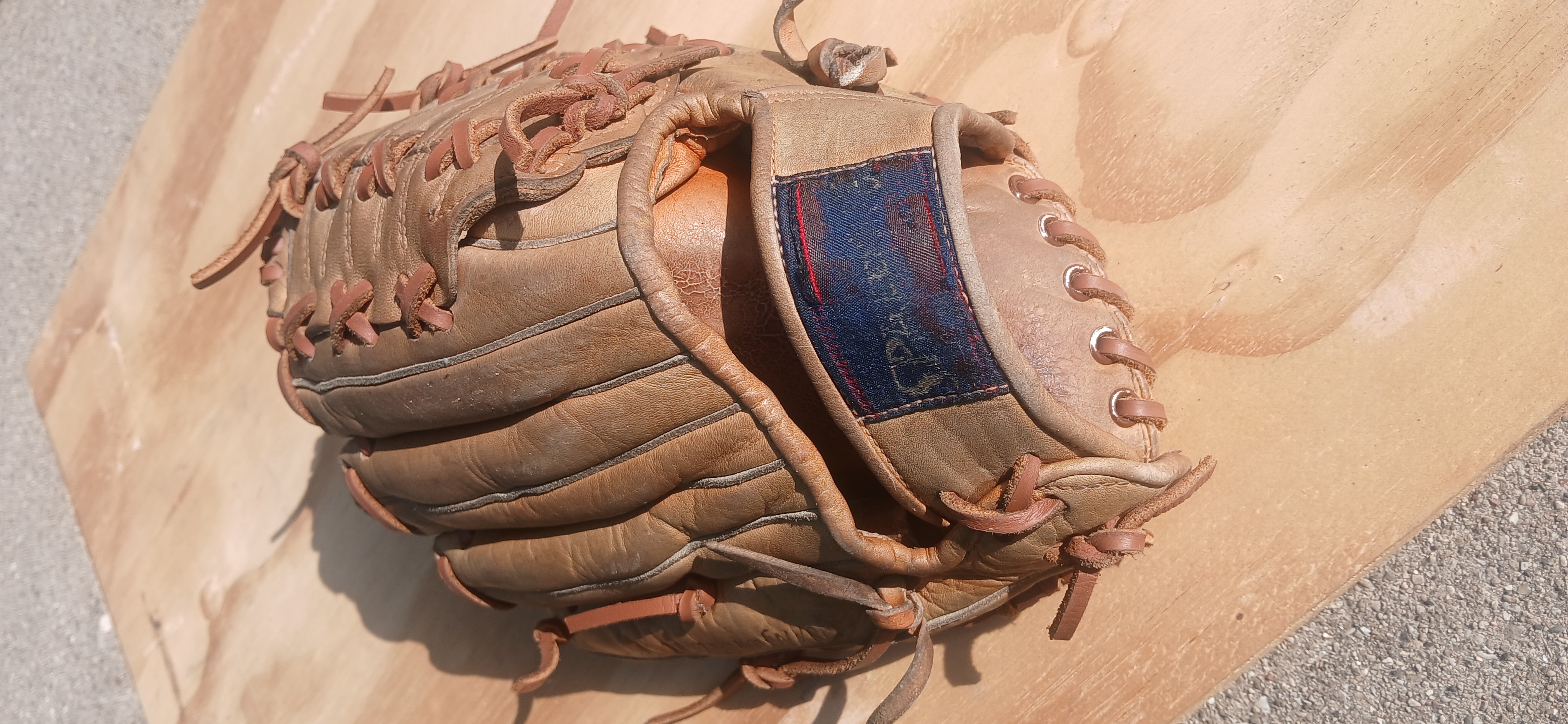 1967 Spalding close-up detail